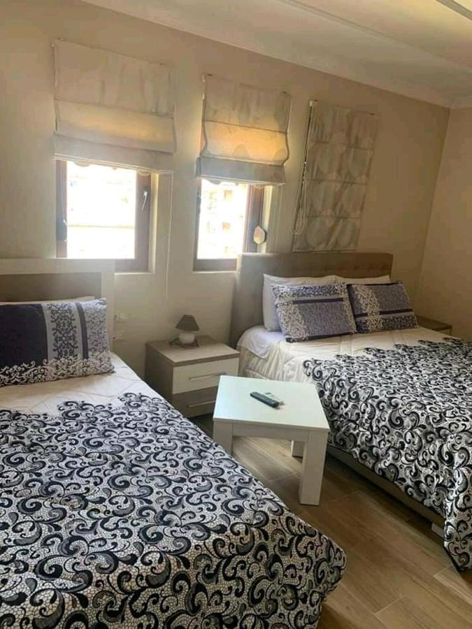 Vila Leo Lux Корча Екстериор снимка