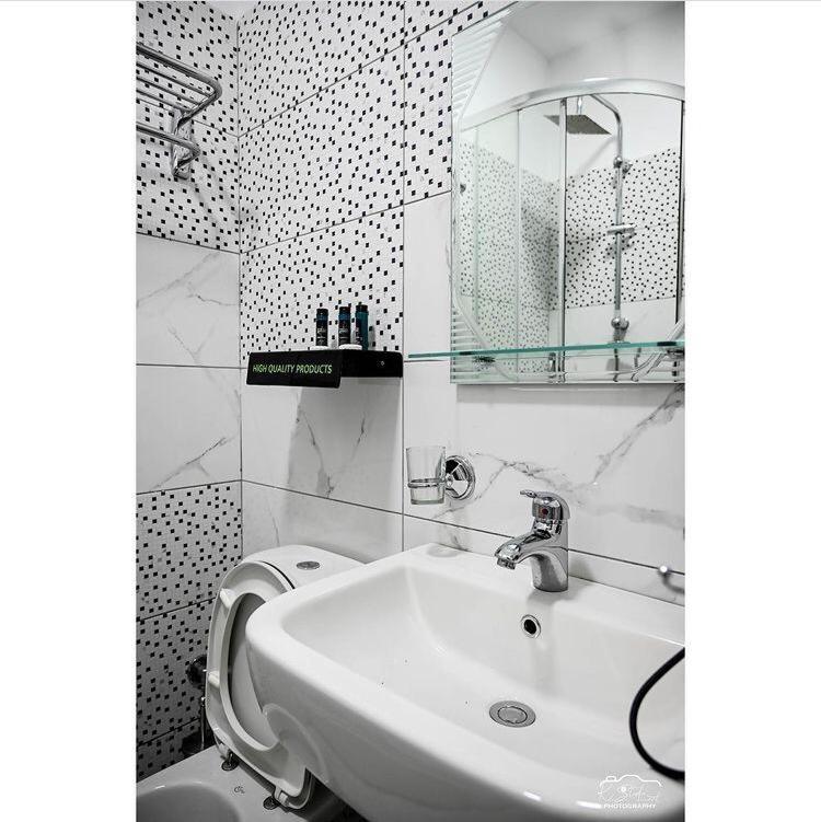 Vila Leo Lux Корча Екстериор снимка